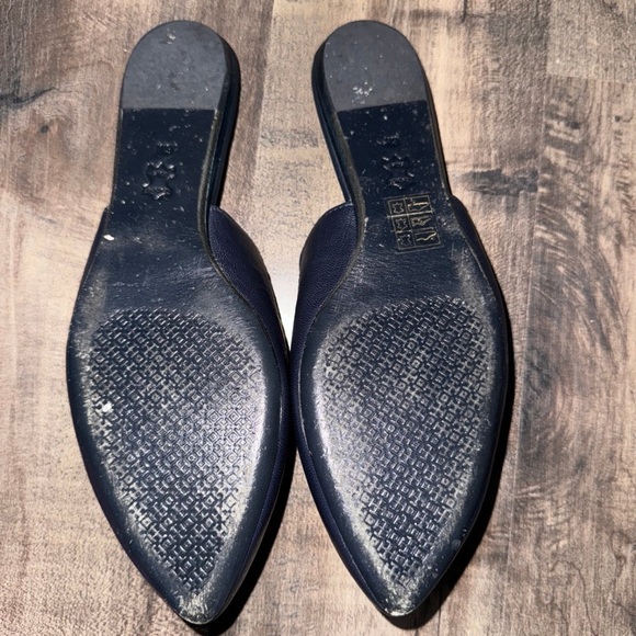 Tory Burch sandals - Picture 2 of 2